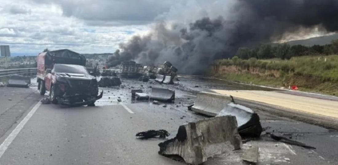 Explosión de un camión de diesel dejó al menos tres heridos en México