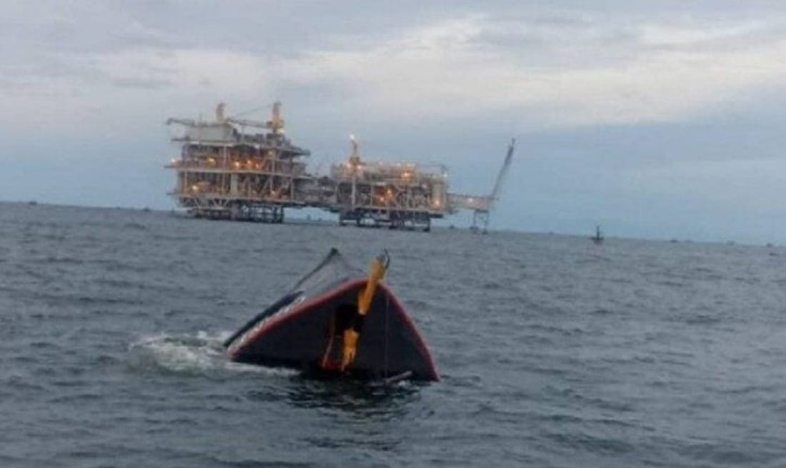 Hallaron con vida a los cinco tripulantes del remolcador «Don Rafael» hundido en el Lago de Maracaibo