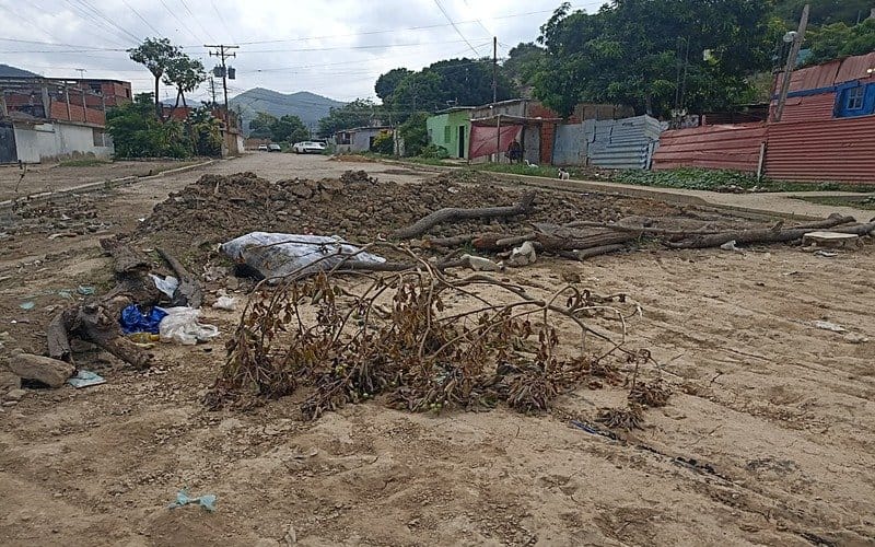 ANZOÁTEGUI | Vecinos de Tumba de Bello denunciaron mal estado de la carretera