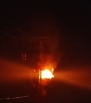 NUEVA ESPARTA | Explosión de transformador dejó sin electricidad a la Calle Nueva de Margarita