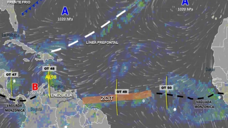 Onda tropical 48 se desplaza sobre Venezuela mientras aproxima la 49 y 50