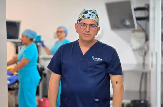 Ginecólogo venezolano triunfó en concurso de histeroscopia en Perú