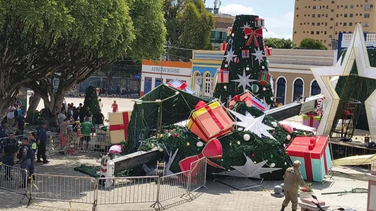 Trabajador murió tras volcarse una grúa durante montaje de árbol navideño en Brasil