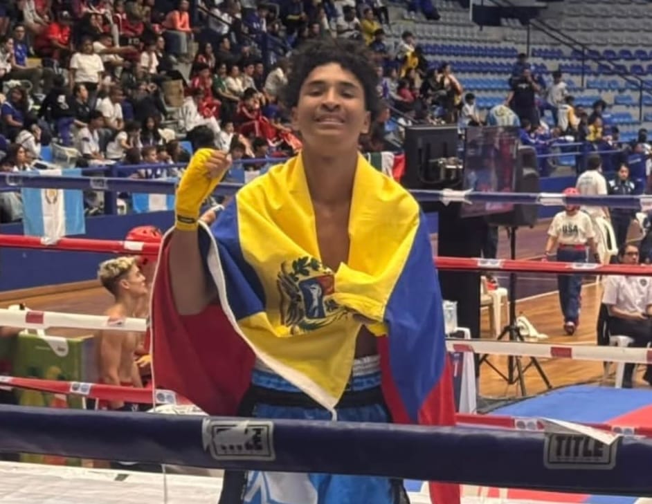 Atleta sucrense se consagró campeón en el Panamericano de Kickboxing en Guatemala
