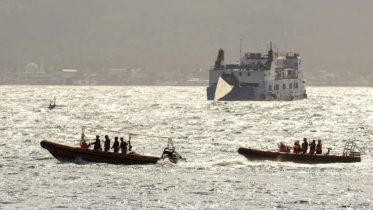 Hundimiento de ferri en Filipinas dejó al menos 15 muertos y decenas de desaparecidos