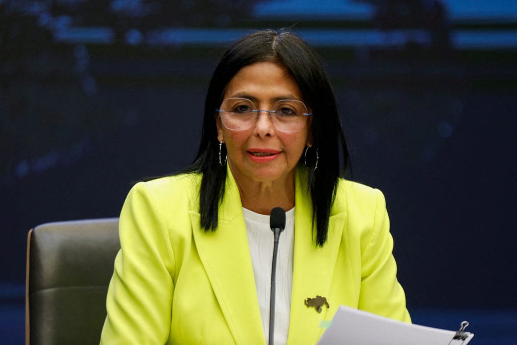 Delcy Rodríguez anunció liberación de 406 presos políticos y afirmó que el proceso aún continúa