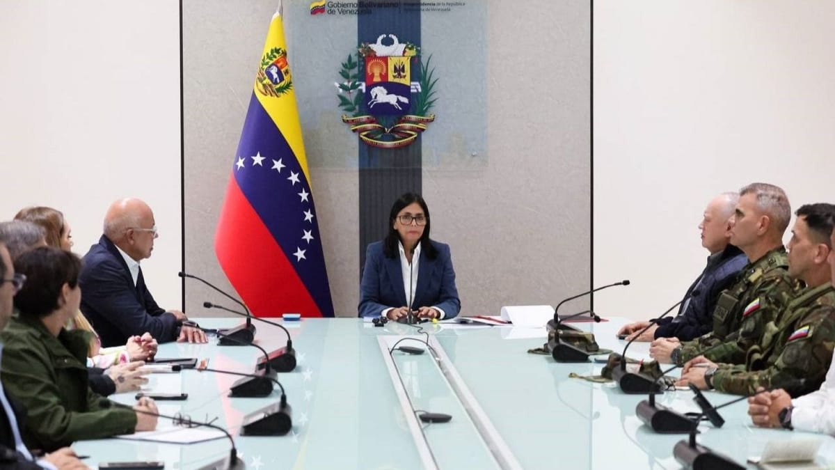 Delcy Rodríguez: «Exigimos la inmediata liberación del presidente Nicolás Maduro y de su esposa»