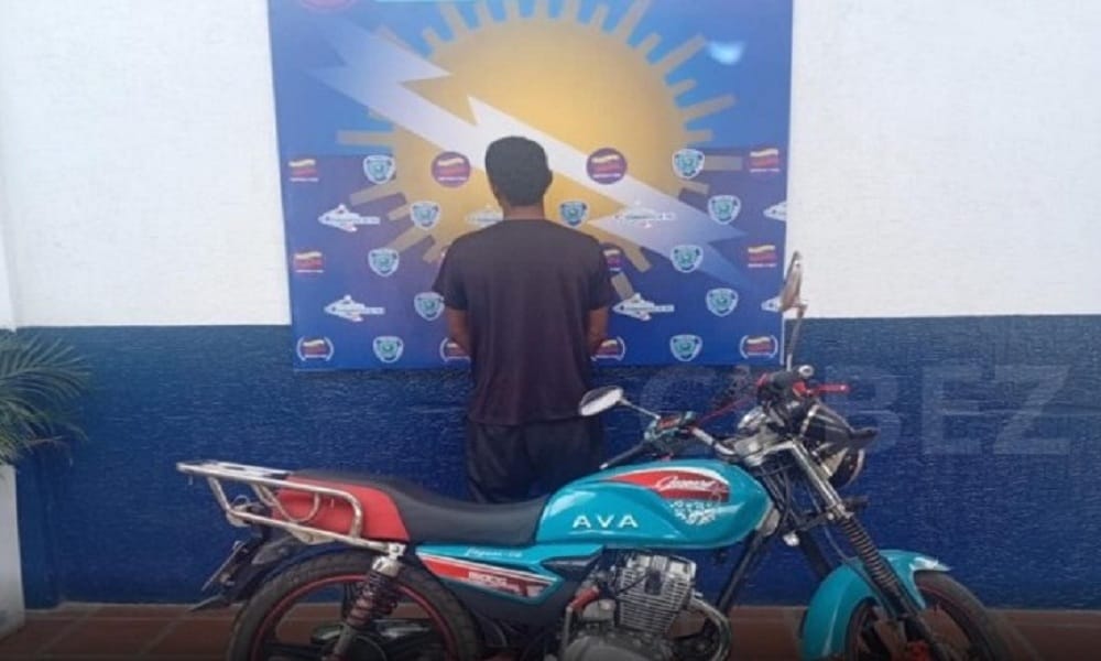 Hombre fue detenido por tomar por el cabello a su pareja y arrastrarla con su moto en Zulia