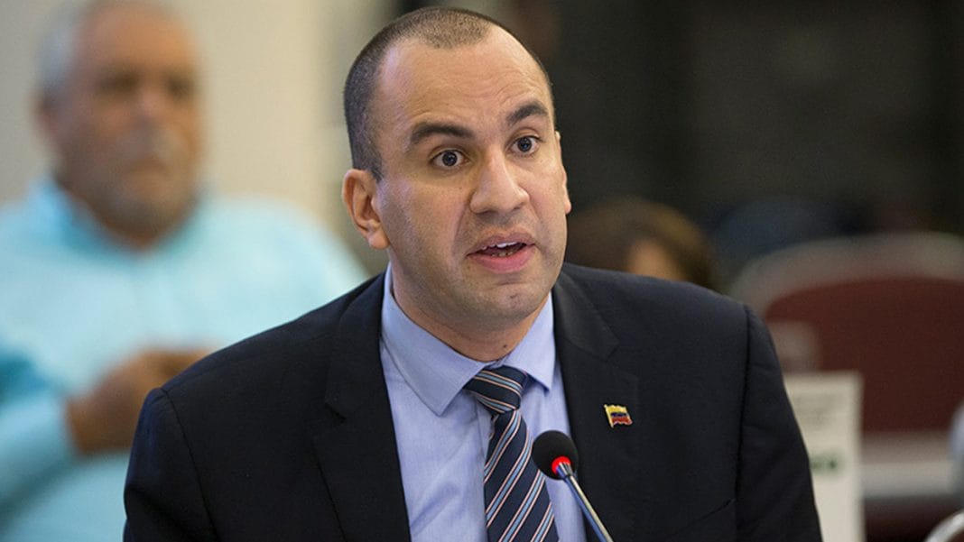 Asamblea Nacional designó a Larry Devoe como Fiscal General Encargado