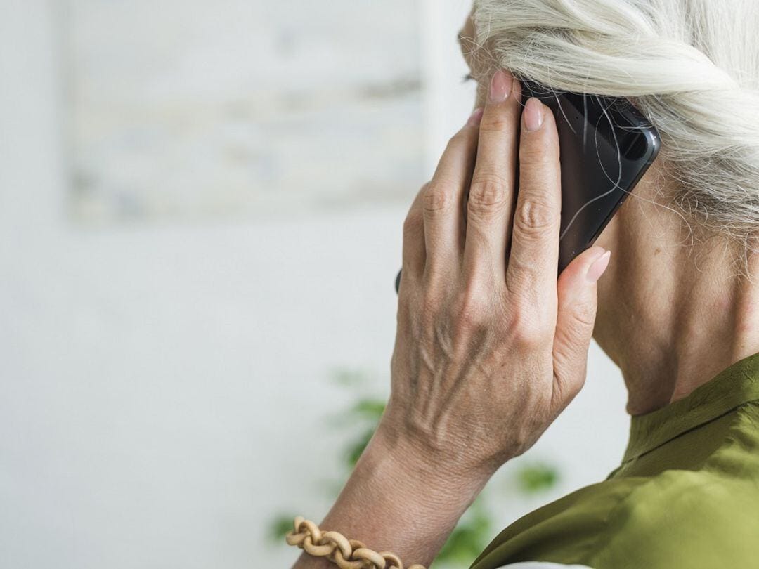 Tinta Violeta habilitó línea telefónica de primeros auxilios psicológicos