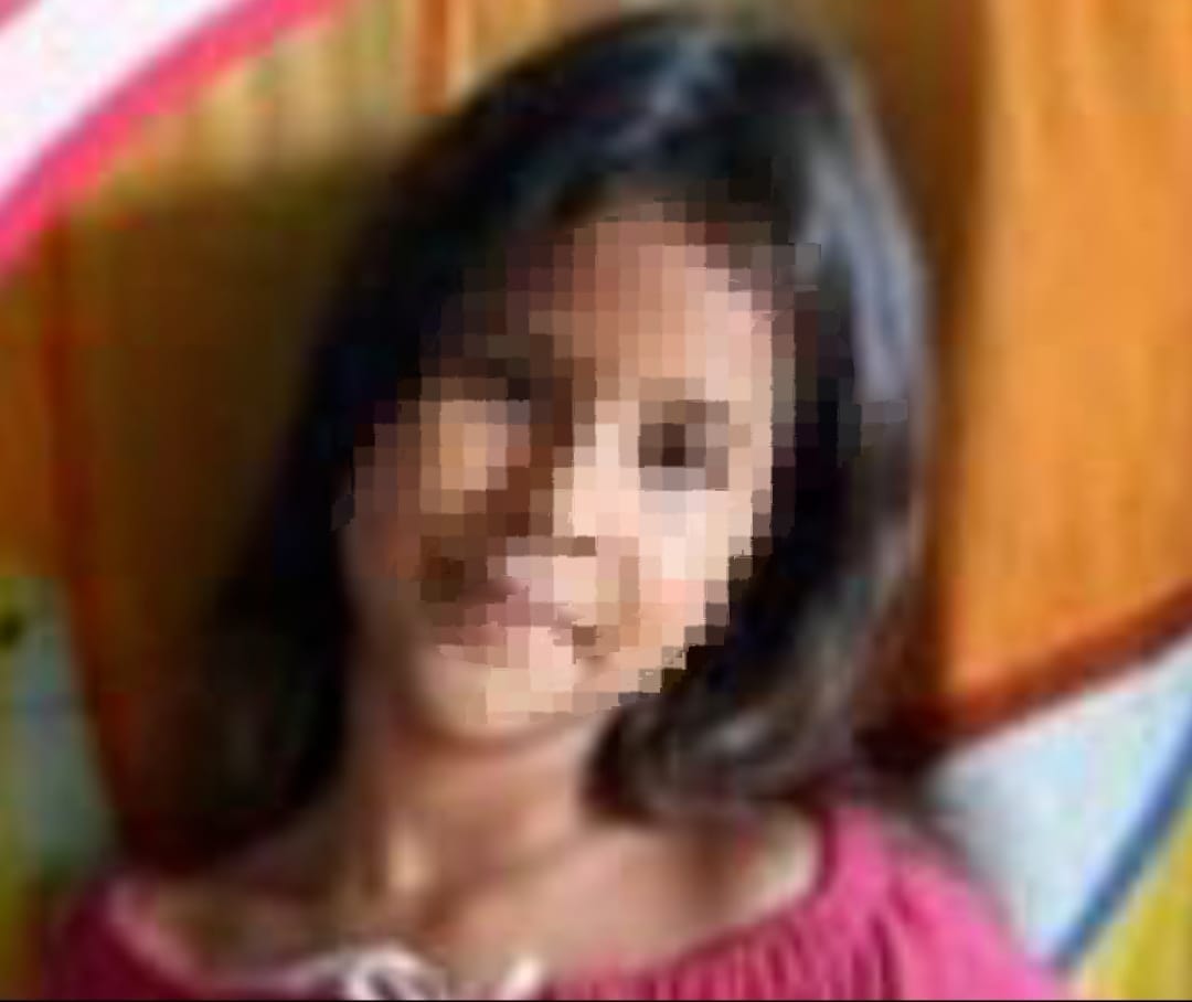 Árbol cayó sobre una moto y causó la muerte de una niña y su tío en Barinas