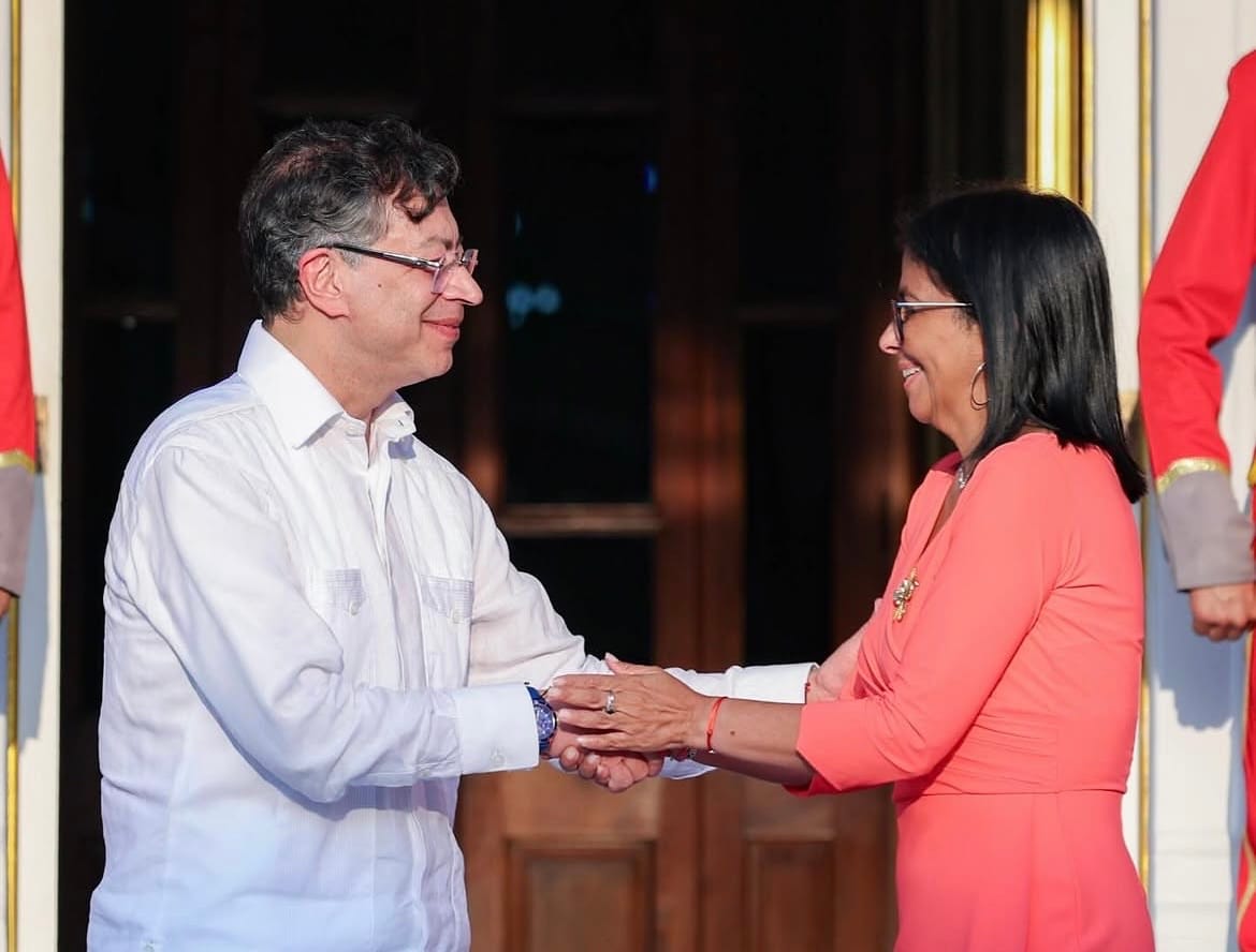 Venezuela y Colombia firmaron un acuerdo para restablecer la conexión de energía eléctrica