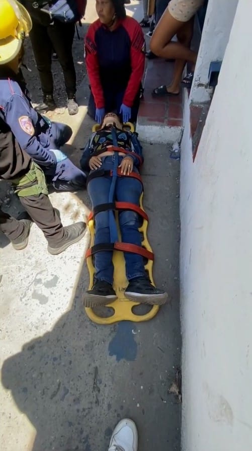 Accidente de motos dejó dos heridos en la avenida Humboldt de Cumaná