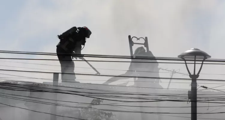 Mujer venezolana y su hijo murieron en un incendio registrado en su vivienda en Chile