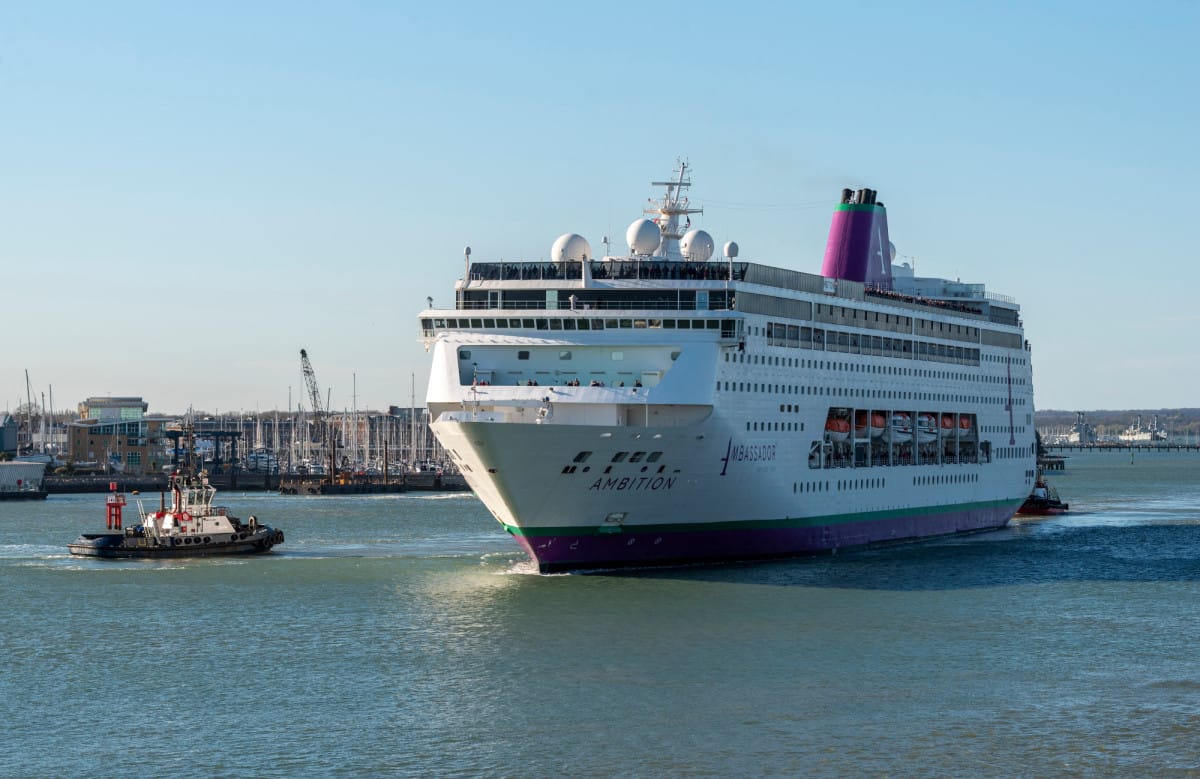 Nuevo brote de virus mantiene a 1.700 pasajeros confinados en un crucero en Francia