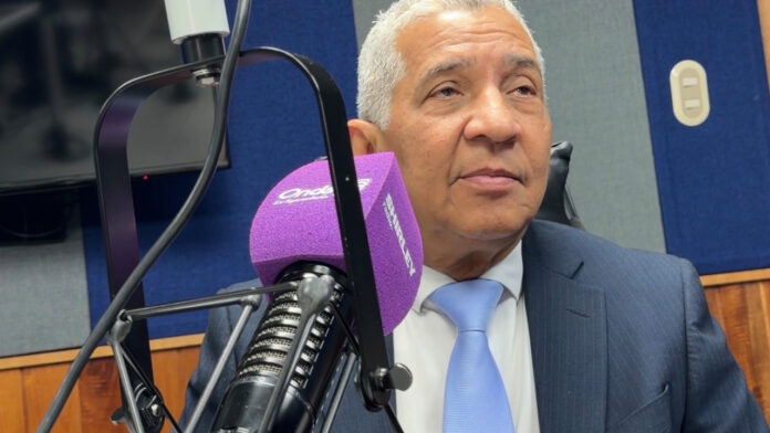 Ministro del Trabajo: «Nosotros no vamos a substituir el salario por el ingreso mínimo integral»