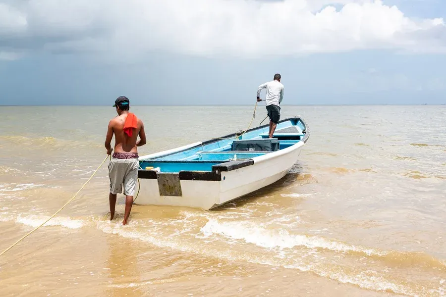Más de 11 toneladas de pescado se pierden a diario en Sucre por derrame de crudo