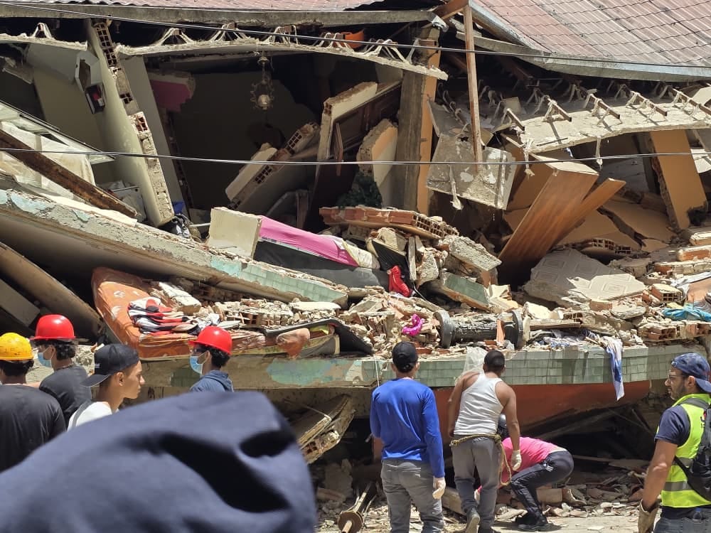 Habitantes de El Junquito solicitan inspecciones en edificaciones afectadas por los terremotos