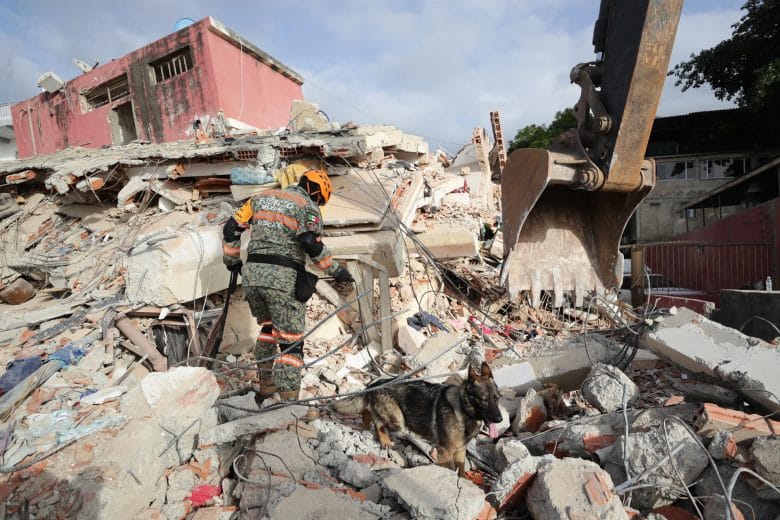 Balance de los terremotos subió a 2.295 fallecidos, 11.267 heridos y más de 12 mil damnificados