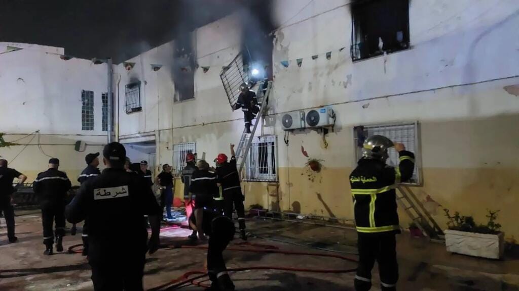 Incendio en un orfanato de Argelia deja al menos 11 fallecidos y 19 heridos