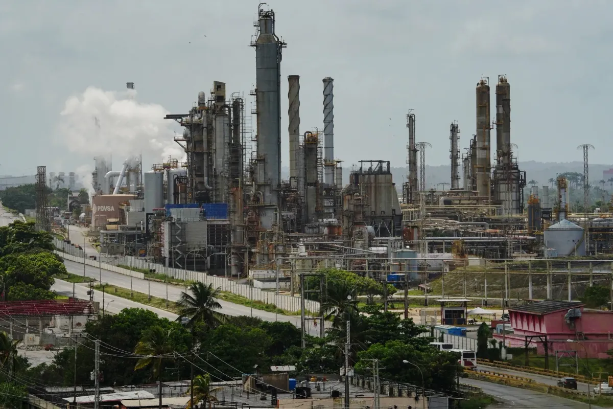 PDVSA suspenderá temporalmente las operaciones de la refinería El Palito por mantenimiento