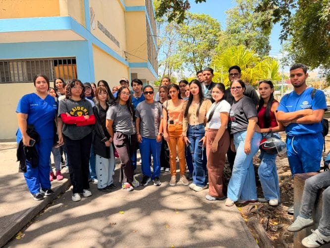 SUCRE | Más de 260 estudiantes de la UNERS en Cumaná exigen respuestas por suspensión de su acto de grado