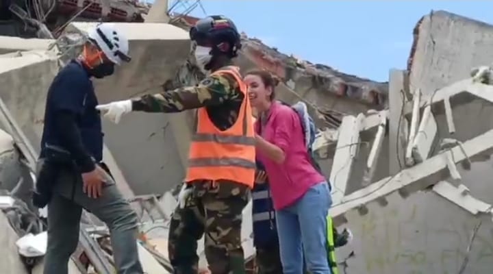Periodistas denunciaron amenazas durante cobertura de labores de búsqueda en La Guaira