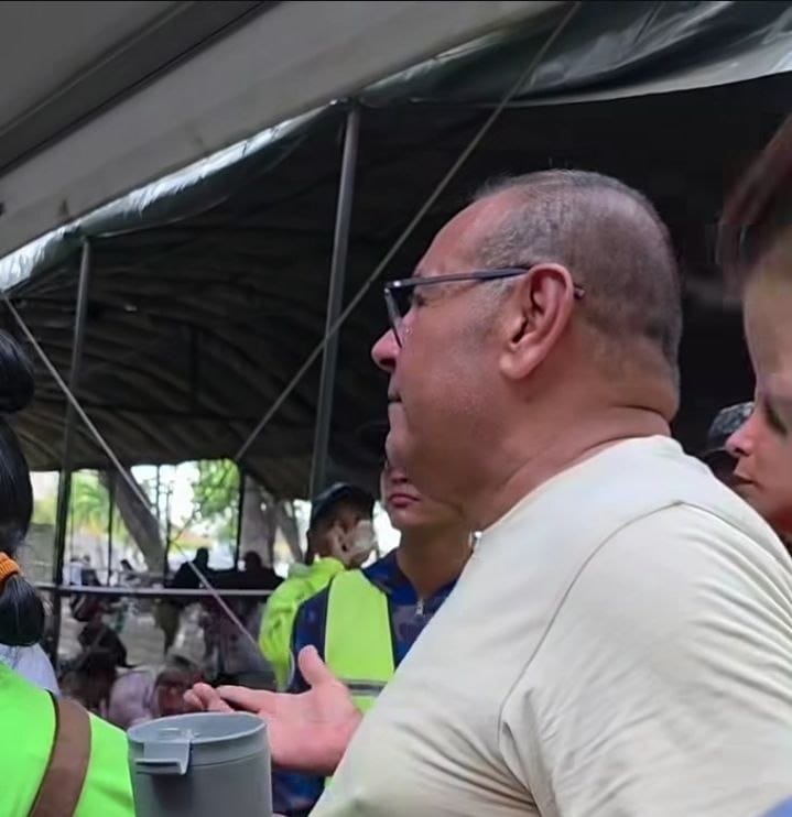 «Doce horas para anotar un nombre en un papel»: damnificados de La Guaira denunciaron problemas en censo