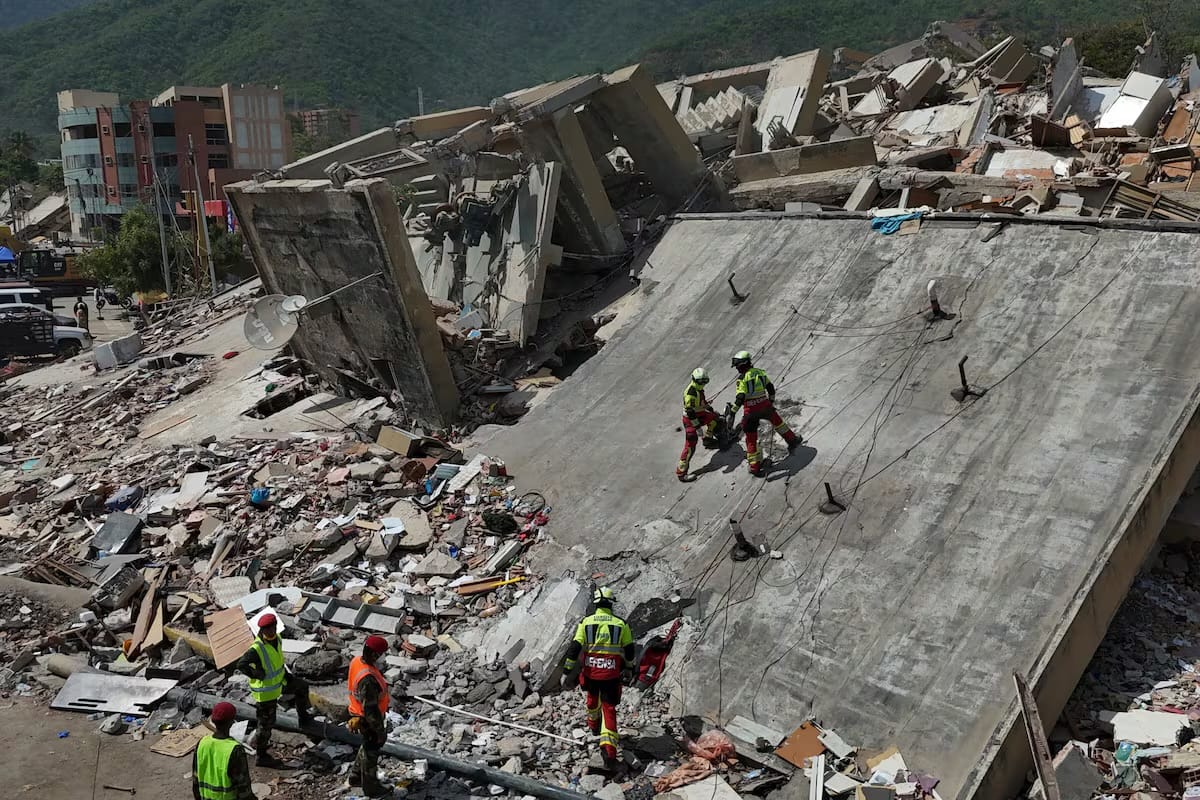 Tres bancos públicos otorgarán créditos de vivienda a damnificados por los terremotos