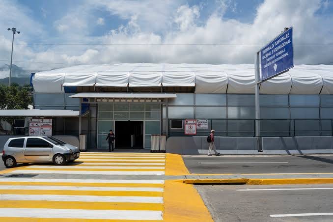 Aerolíneas internacionales retoman operaciones en Maiquetía tras habilitación de terminales temporales