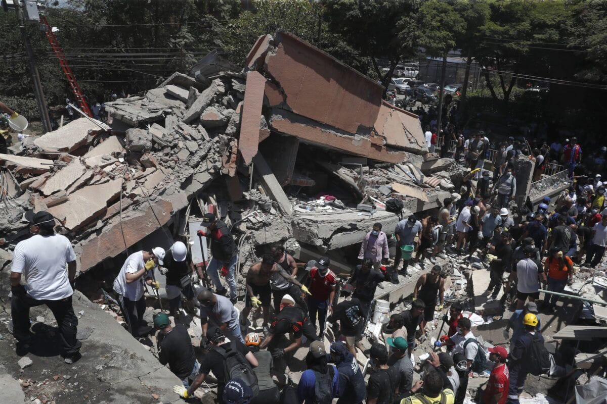 Terremoto de 7.4 en Colombia ha dejado más de 180 muertos