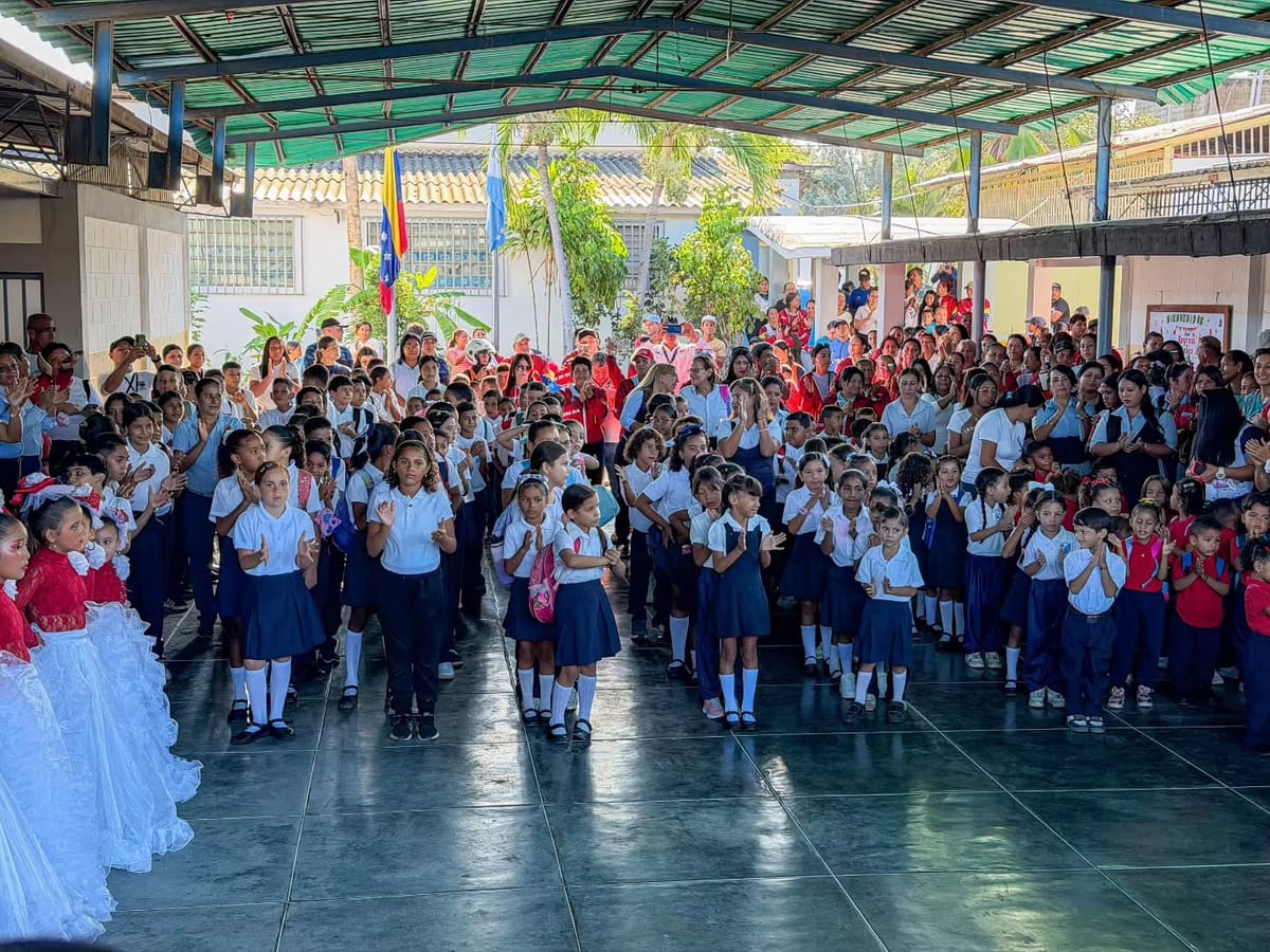 SUCRE | Cumaná dio inicio al año escolar 2026-2027 con actos de bienvenida