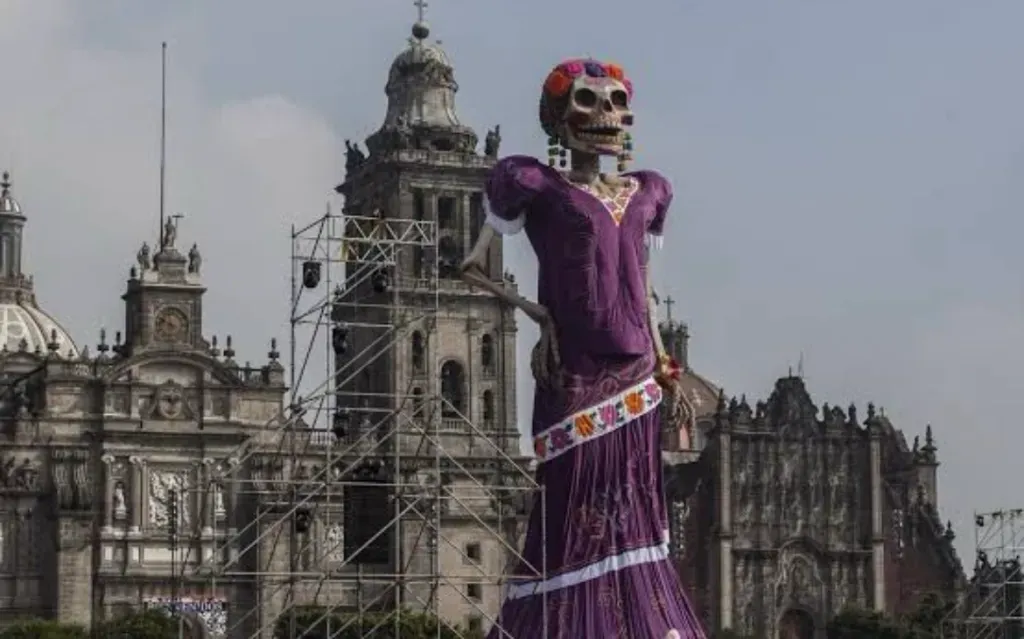 México obtiene récord Guinness con una Catrina de más de 33 metros de altura