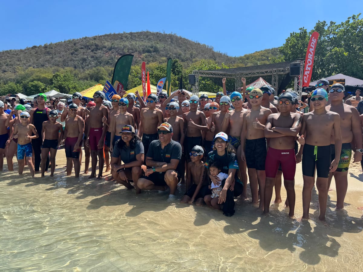 SUCRE | Más de 800 nadadores participaron en el VII Campeonato de Aguas Abiertas Mochima 2026