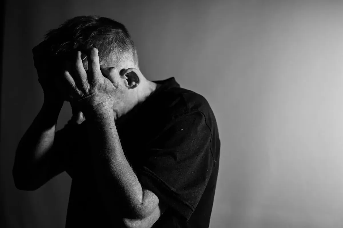 Tasa de suicidios en Venezuela aumentó de 3,2 a 6,9 desde 2015, según expertos