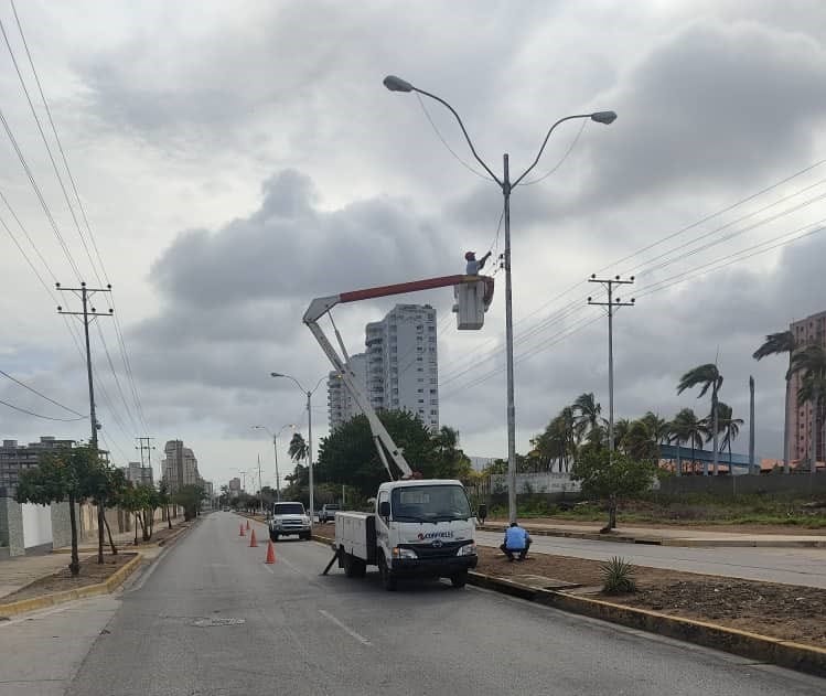 Alumbrado público fue restaurado en distintas localidades de Margarita