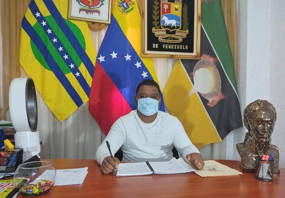 Alcalde de El Callao rechazó estar involucrado en el doble femicidio