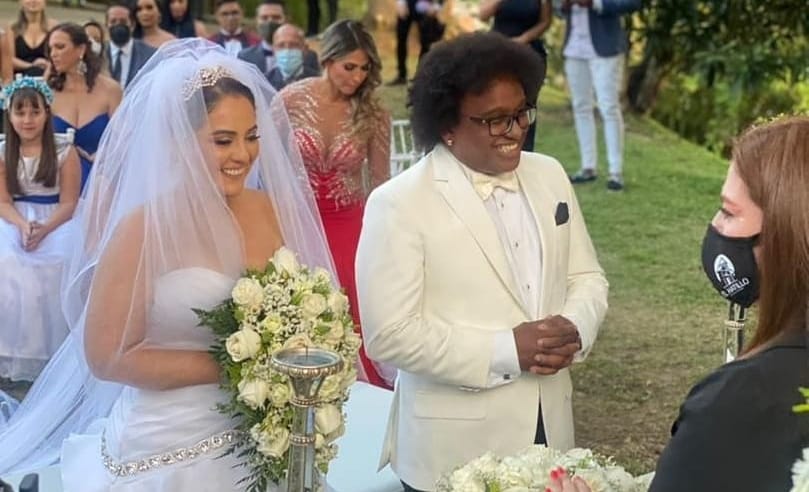 Coquito se casó en una ceremonia al aire libre