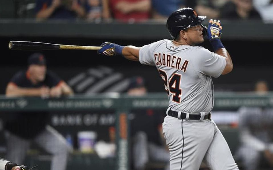 Miguel Cabrera conectó su jonrón número 499