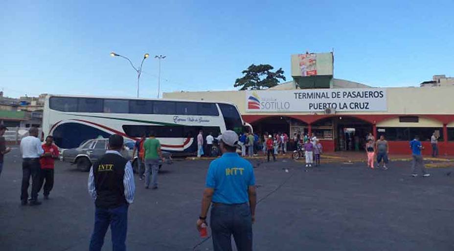 Anzoátegui | Carnet de vacunación será obligatorio en los terminales de Puerto La Cruz