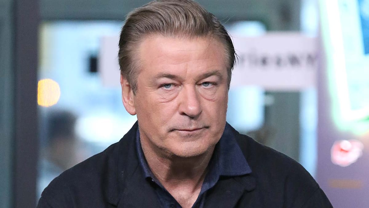 Alec Baldwin mató a una mujer en el rodaje de Rust