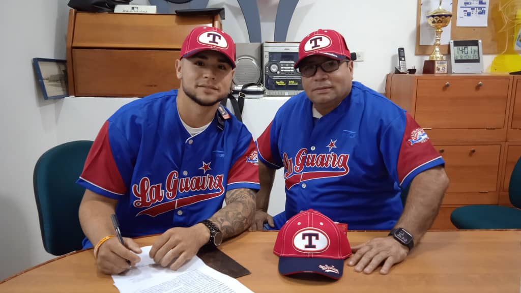 Tiburones tiene un nuevo integrante en su familia ¡Rafael Marchán jugará en La Guaira!