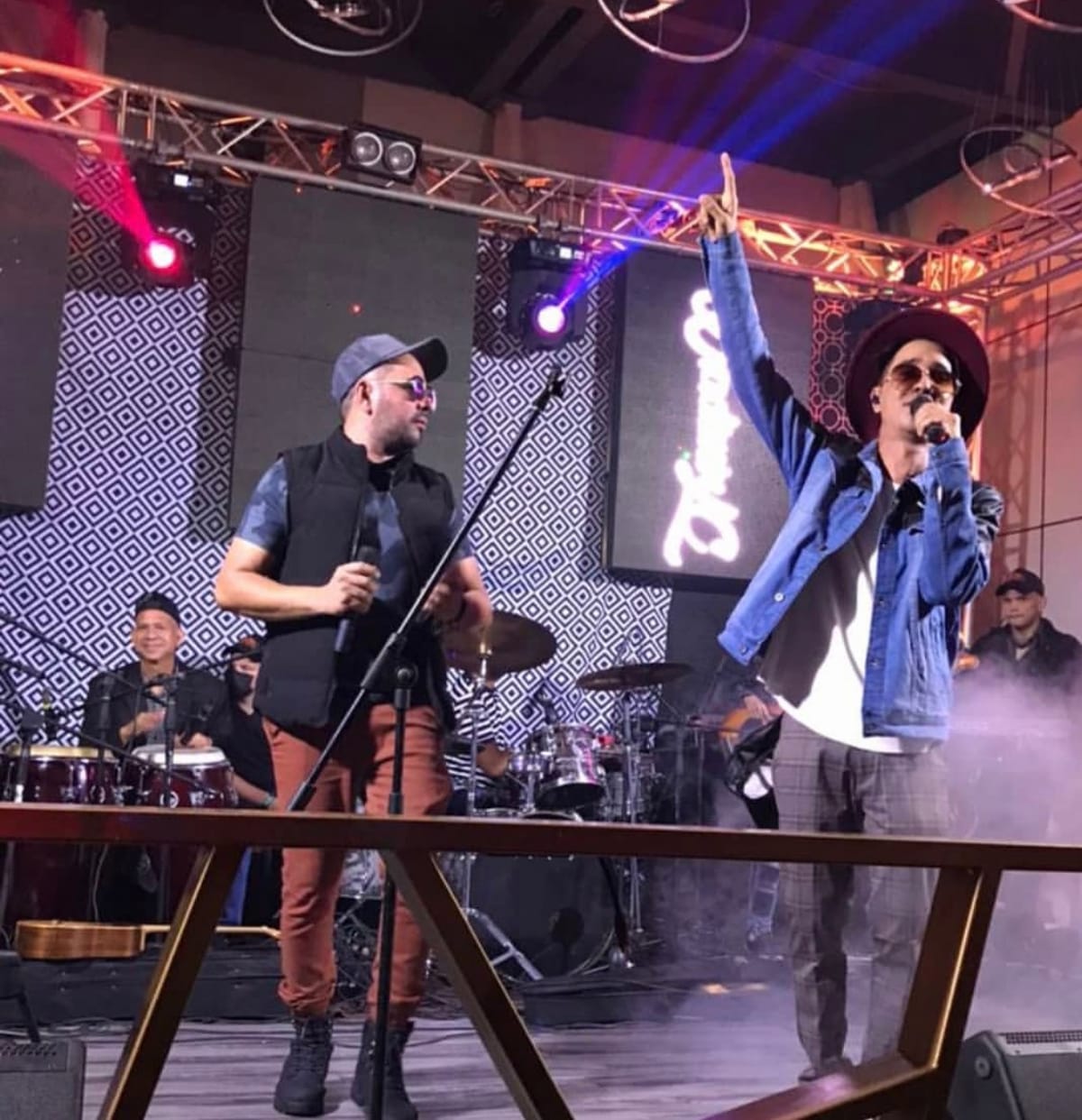 Cantantes cumaneses rendirán tributo a Chino y Nacho este sábado