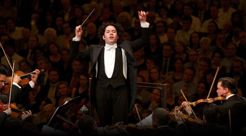 Gustavo Dudamel es nominado a los Premios Grammy 2022