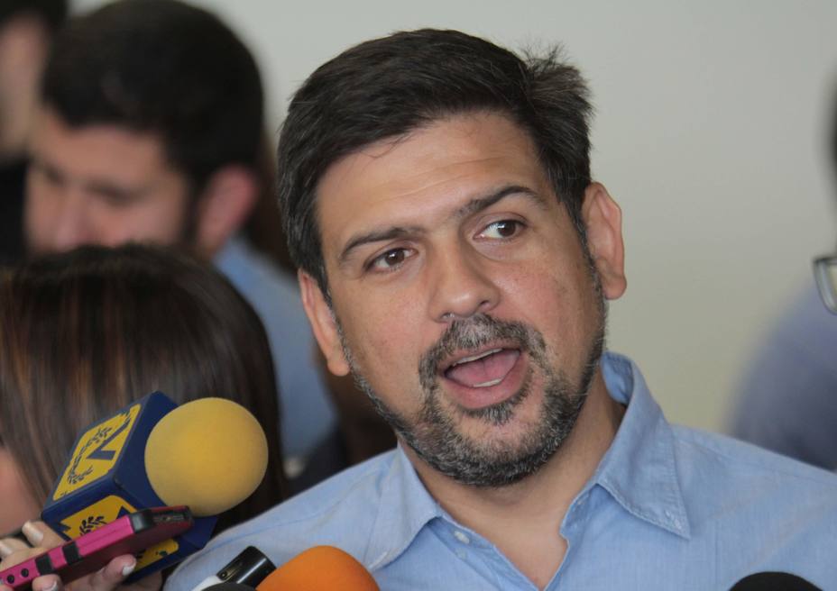 CNE procesará la renuncia del candidato Carlos Ocariz