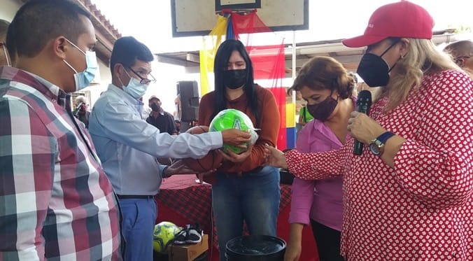 Nueva Esparta| Ministerio de Educación realizó jornada de asistencia integral al personal