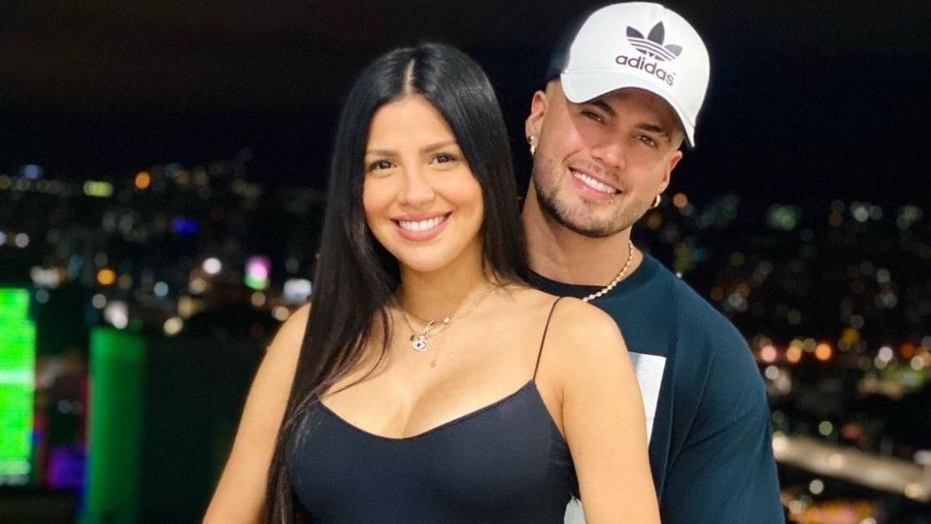Karlis Romero y Gustavo Elis oficialmente son padres