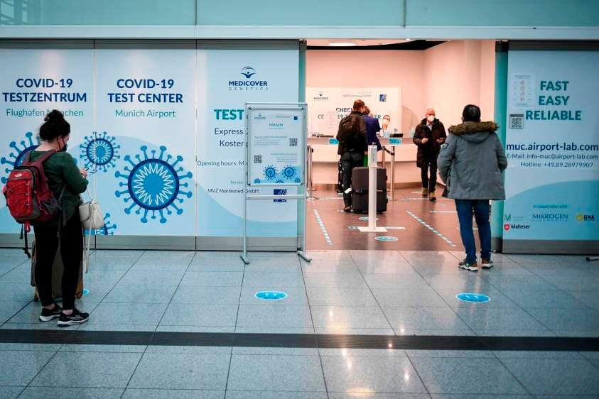 OMS afirmó que aún no se registran mueres por la variante Ómicron