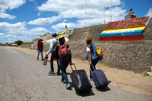 Gobierno venezolano reabrirá frontera con Brasil