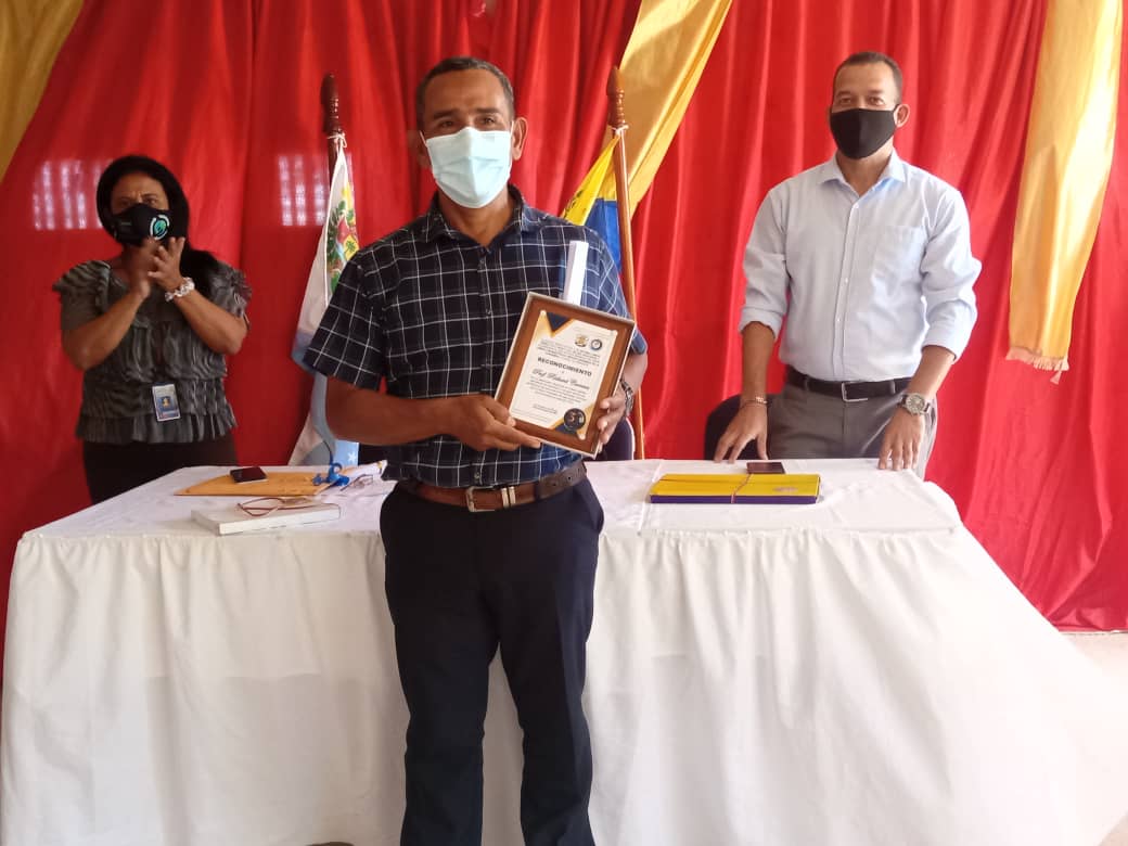 L. B. "Antonio Lemus Pérez celebró sus 38 Aniversario
